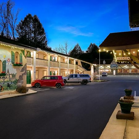 Quality Inn Downtown Helen Esterno foto