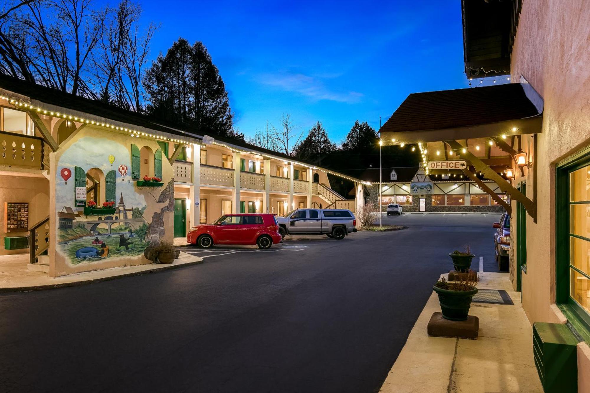 Quality Inn Downtown Helen Esterno foto