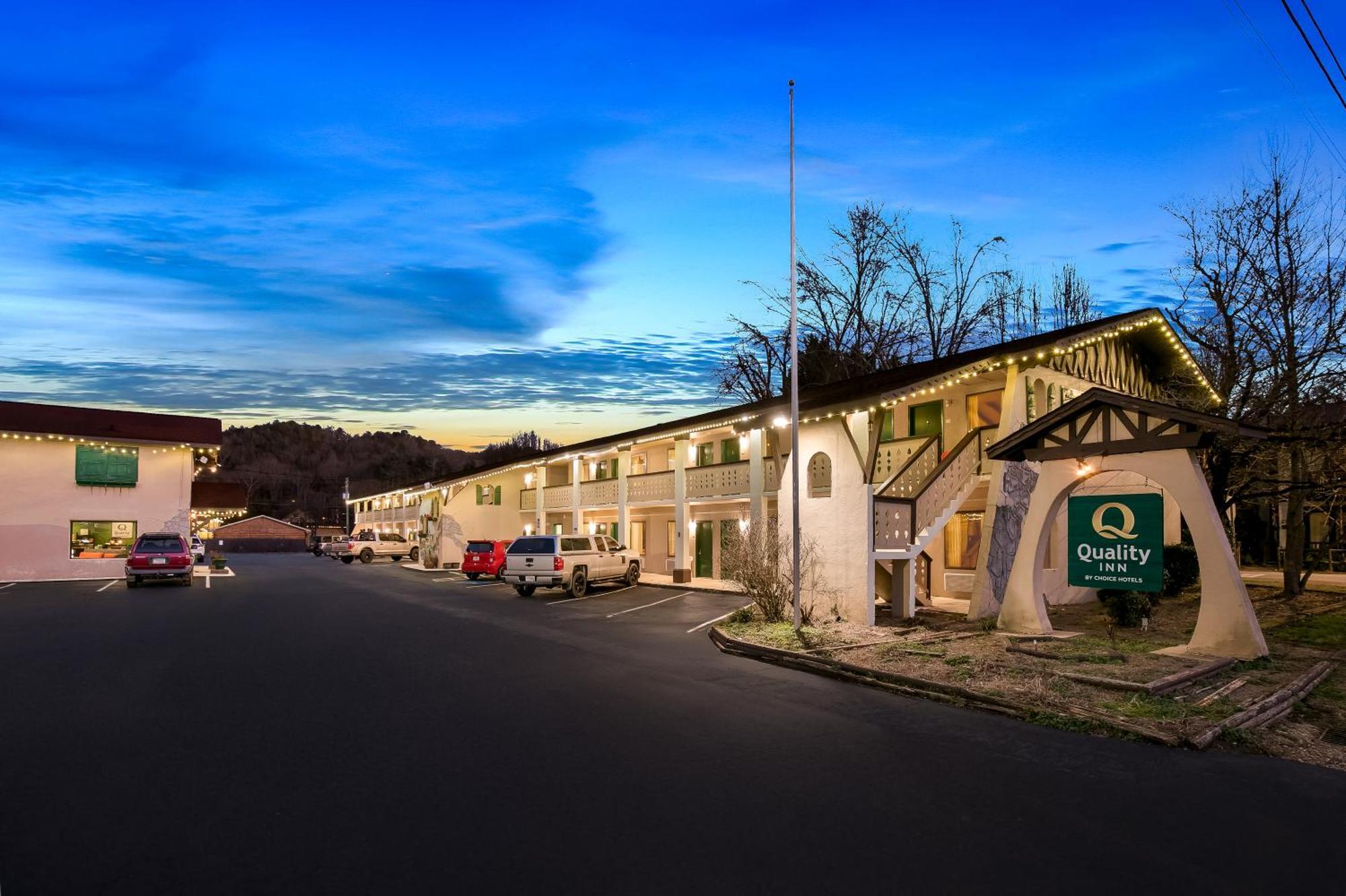 Quality Inn Downtown Helen Esterno foto