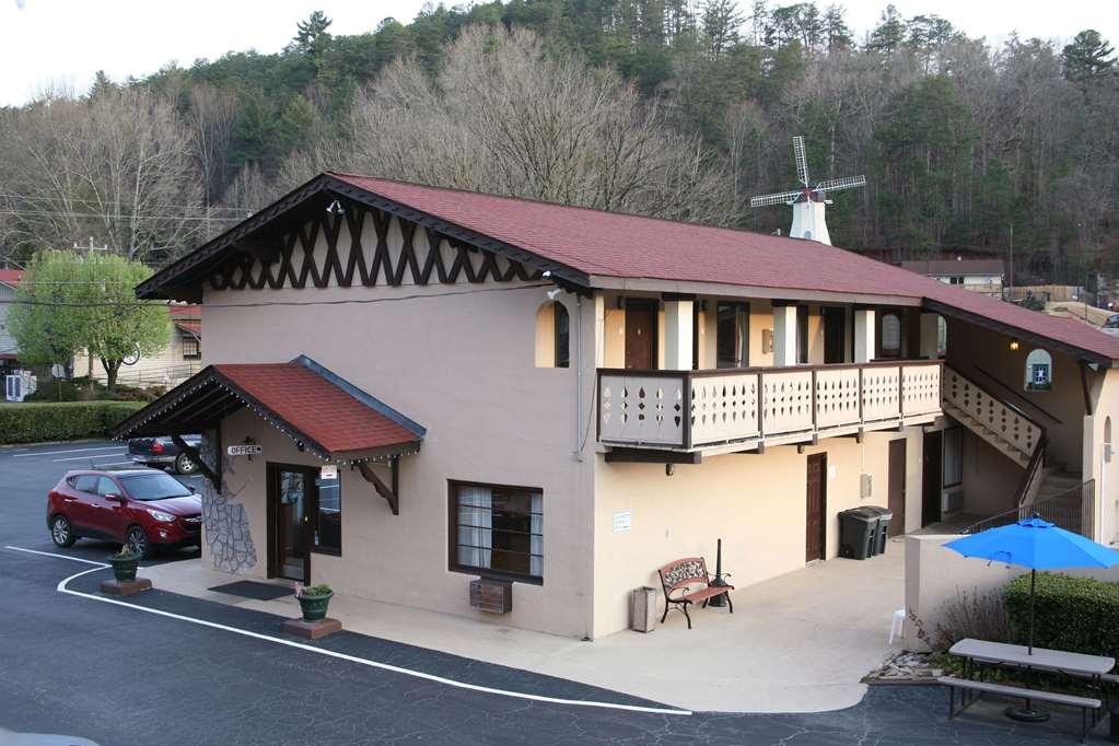 Quality Inn Downtown Helen Esterno foto