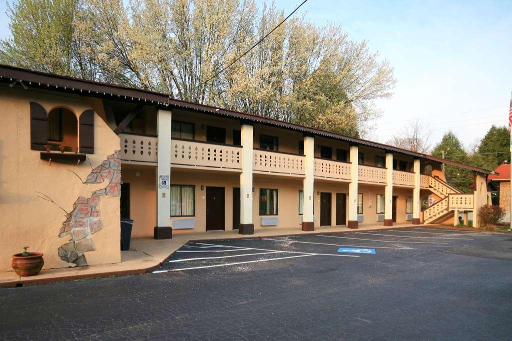 Quality Inn Downtown Helen Esterno foto