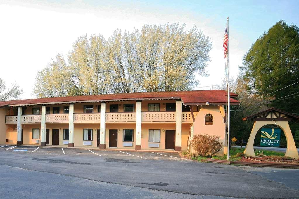 Quality Inn Downtown Helen Esterno foto